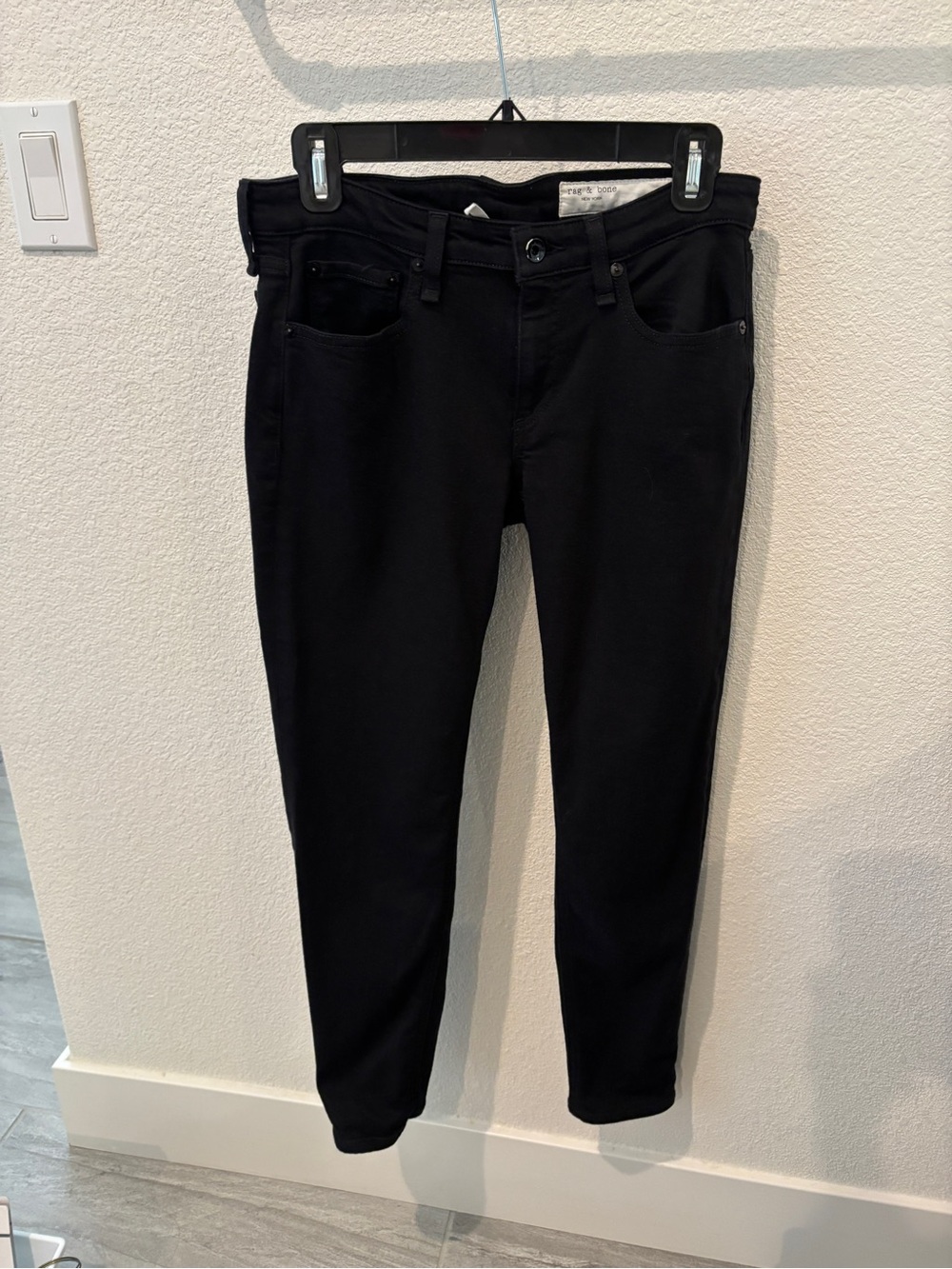rag & bone Black Dre Low-Rise Slim Boyfriend  Jeans, size 25.
